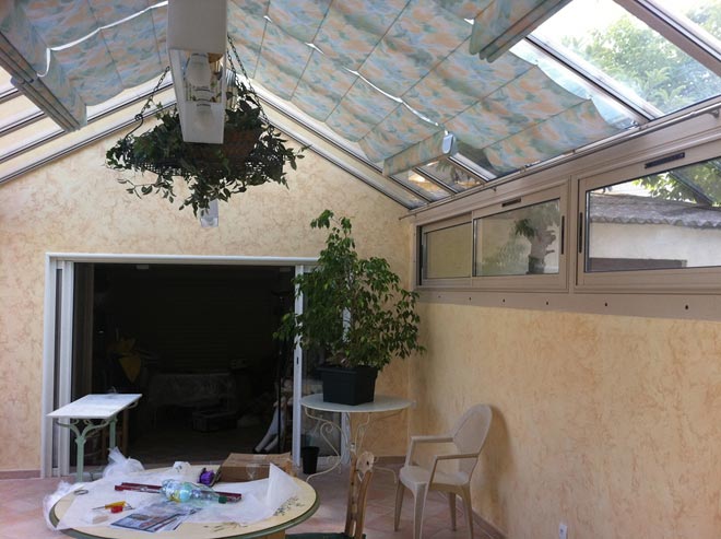 découvrez les avantages d'une véranda solaire : un espace lumineux et écoénergétique, parfait pour profiter de la lumière naturelle tout en réduisant votre empreinte carbone. transformez votre habitat avec une véranda moderne, esthétique et respectueuse de l'environnement.