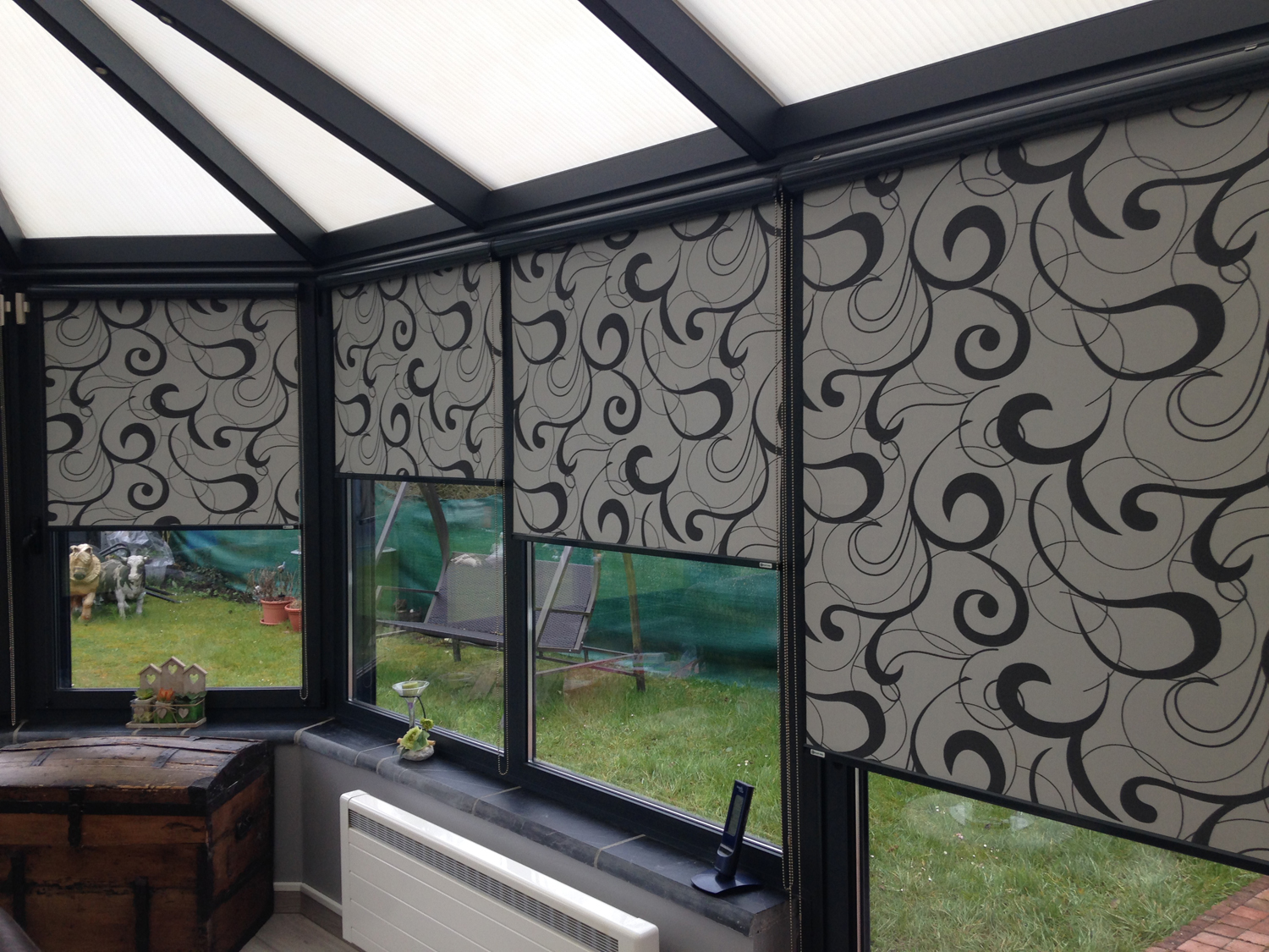 découvrez comment une véranda solaire peut transformer votre espace de vie en un havre de lumière et de confort. profitez d'une ambiance agréable tout en répondant à vos besoins écologiques grâce à cette solution innovante qui allie esthétique et performance énergétique.