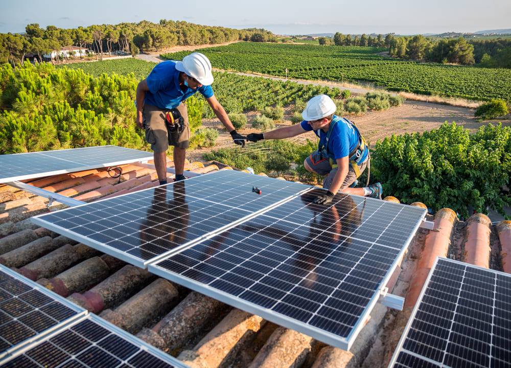 découvrez notre artisan solaire, expert en installations photovoltaïques et solutions énergétiques durables. profitez d'une énergie verte, réduisez vos factures et contribuez à la transition écologique grâce à nos services sur mesure.