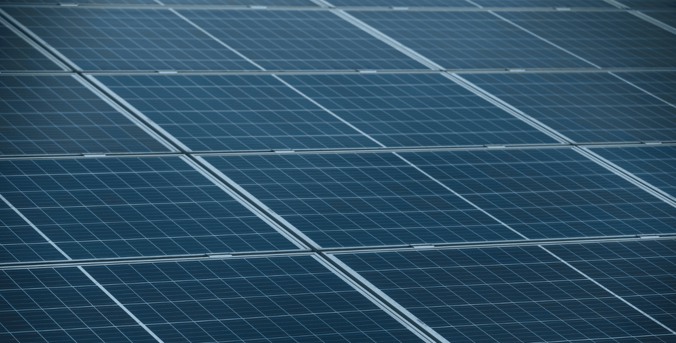 découvrez comment optimiser l'autonomie de votre véhicule électrique grâce à une batterie de voiture alimentée par un panneau solaire. explorez les avantages, l'installation et les conseils pratiques pour une solution énergétique durable et économique.