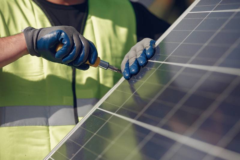 découvrez l'éco ptz solaire, un prêt à taux zéro pour financer l'installation de panneaux solaires dans votre habitation. profitez d'une aide financière avantageuse pour adopter une énergie renouvelable et réduire votre facture d'électricité tout en préservant l'environnement.