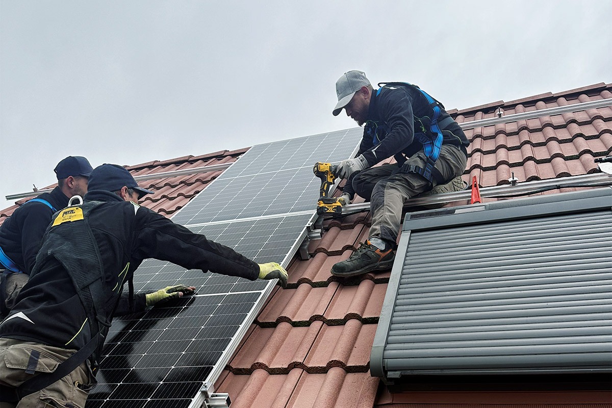 découvrez les meilleurs installateurs photovoltaïques pour optimiser l'énergie solaire de votre maison. profitez de conseils d'experts et d'une installation de qualité pour réduire vos factures d'électricité et contribuer à un avenir durable.