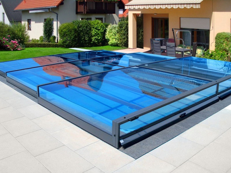 panneau-solaire-abri-piscine-1 panneau solaire pour moteur abri piscine