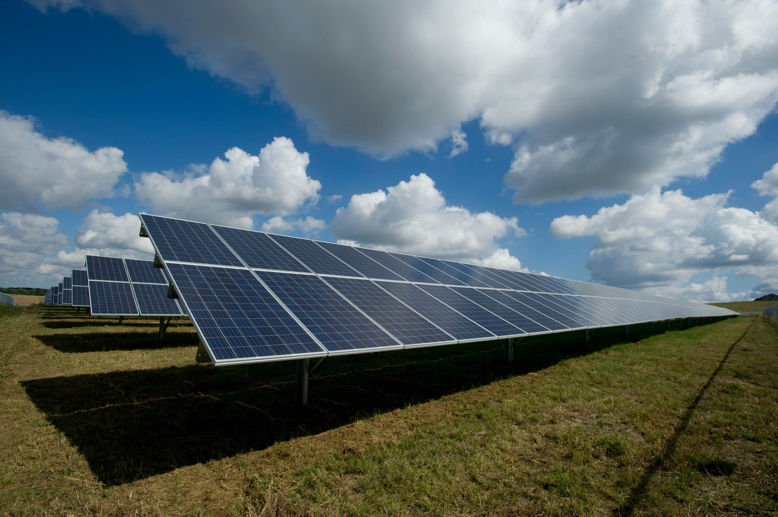 panneau-solaire-sol-4 installer panneau solaire au sol