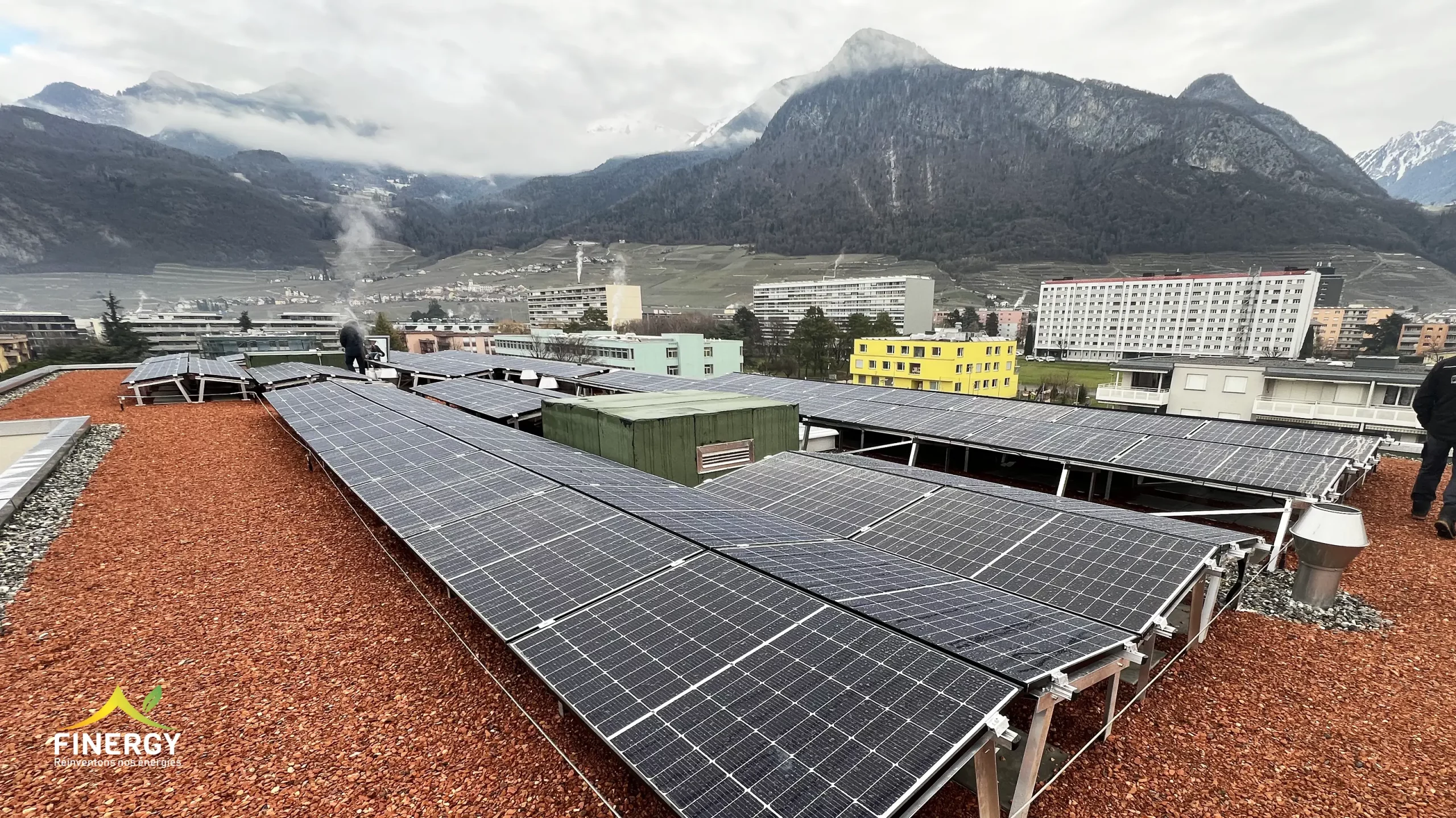 découvrez les avantages des panneaux solaires au vaud. optimisez votre consommation énergétique tout en respectant l'environnement grâce à des solutions durables et adaptées à vos besoins. informez-vous sur les installations, les subventions et les meilleures pratiques pour tirer le meilleur parti de l'énergie solaire.