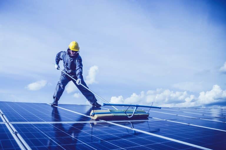 découvrez comment protéger efficacement vos panneaux solaires contre la grêle. nos solutions de protection vous assurent une durabilité optimale de vos installations solaires, préservant votre investissement des intempéries.