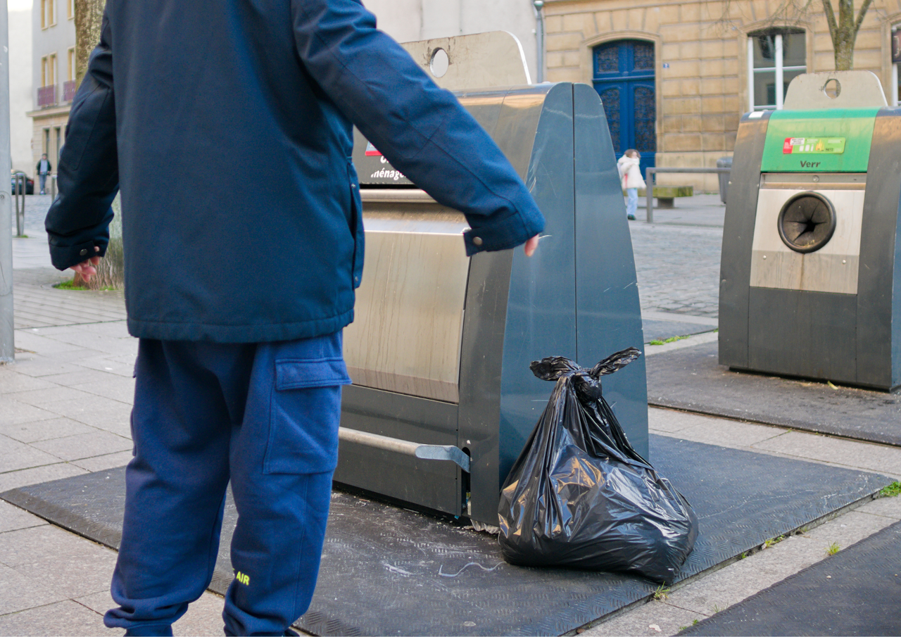 découvrez l'importance de la gestion des pv et des déchets dans notre société moderne. apprenez comment réduire, réutiliser et recycler pour un environnement plus sain et durable.
