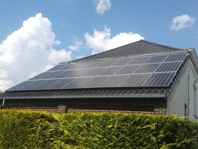 découvrez les normes photovoltaïques essentielles qui régissent l'installation et l'efficacité des systèmes solaires. optimisez votre projet d'énergie renouvelable en vous informant sur les standards, réglementations et meilleures pratiques pour garantir performance et sécurité.