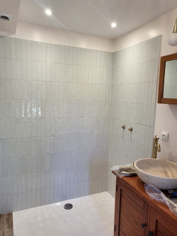 découvrez comment choisir la meilleure société de rénovation à paris pour vos projets, avec des conseils pratiques et des critères essentiels.